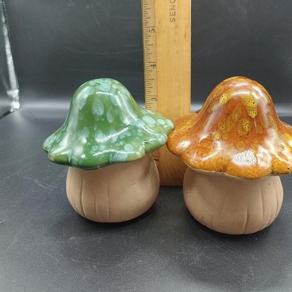 Ceramic Mushroom Garden Statue, Green Toadstool, Mushroom Figurine, Fairy Garden - Picture 11 of 14